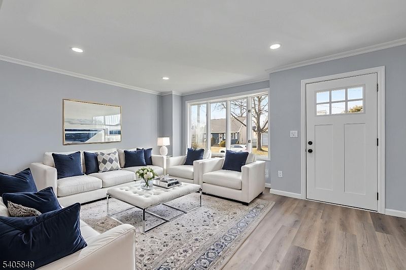 81 Hutchinson St Clark, NJ 07066 - Thumbnail 4