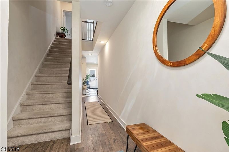 303 Saratoga Ct Branchburg, NJ 08876 - Thumbnail 4