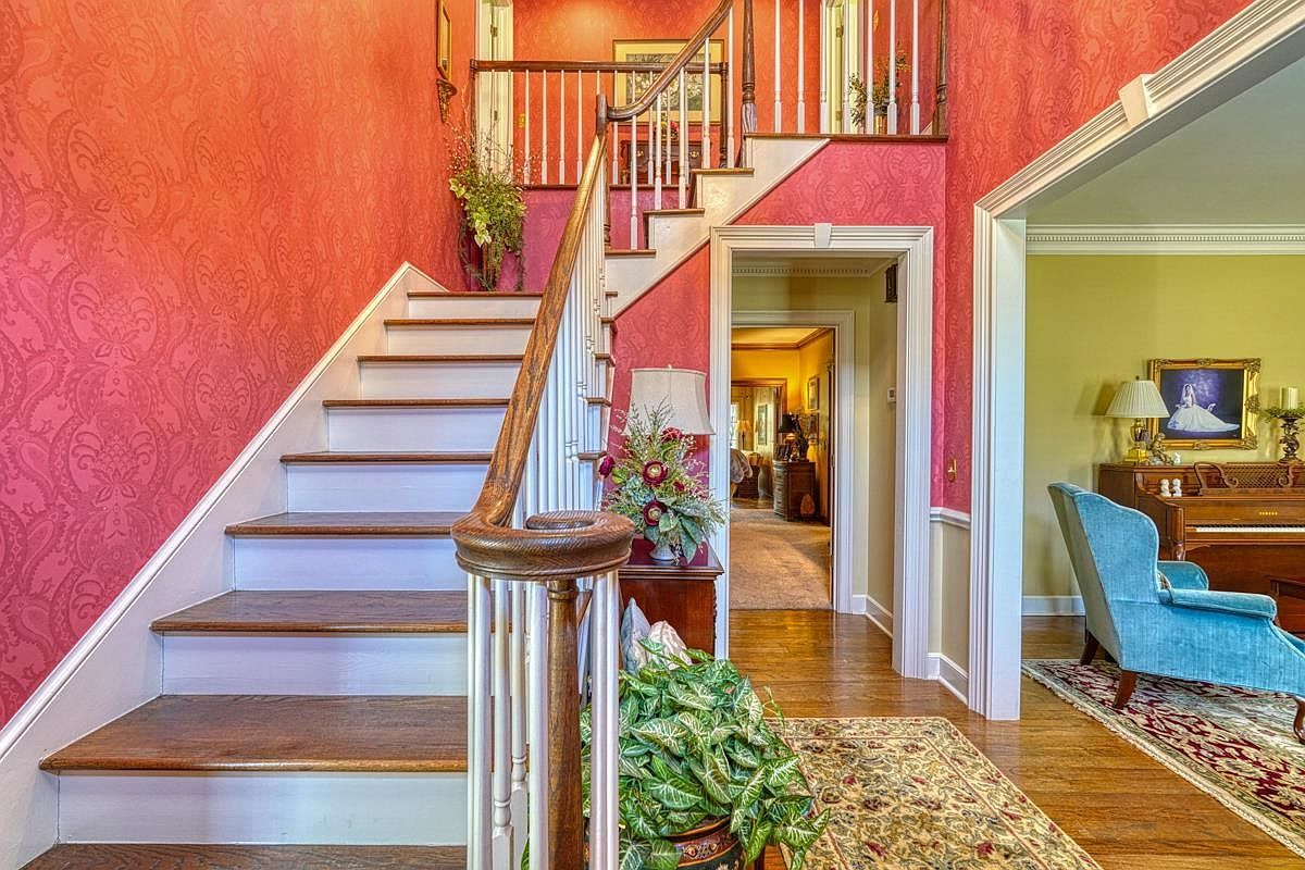 100 Crestview Dr Union, SC 29379 - Thumbnail 4