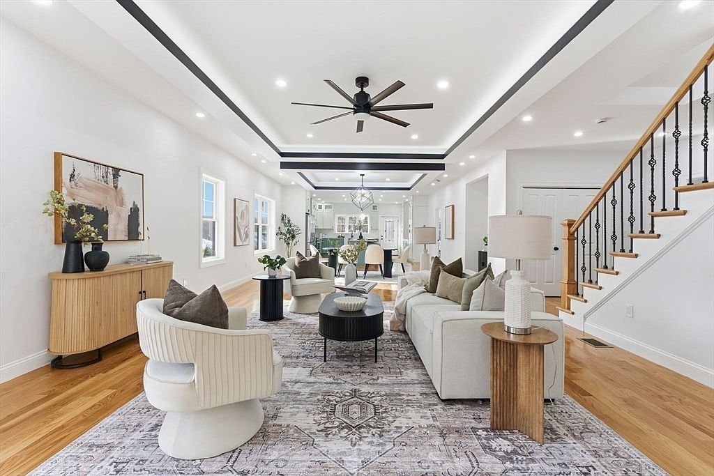 251 Clark Rd Lowell, MA 01852 - Thumbnail 4