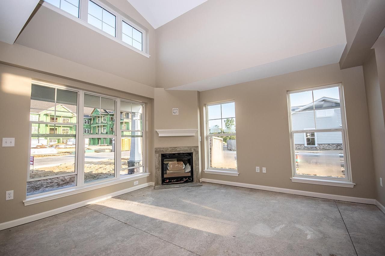 1125 Anchor Ave W West Bend, WI 53095 - Thumbnail 4