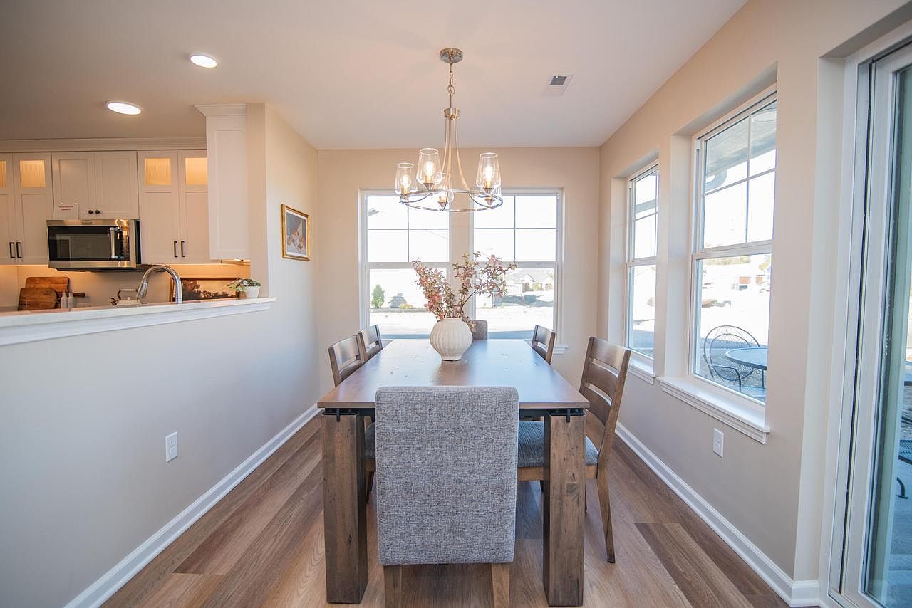 1126 Harbor Ave West Bend, WI 53095 - Thumbnail 4