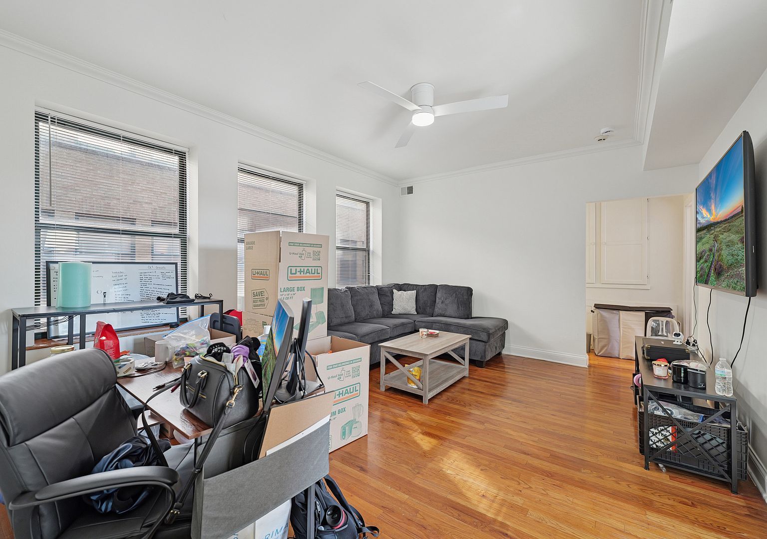 7219 S Yates Blvd APT 3A Chicago, IL 60649 - Thumbnail 4