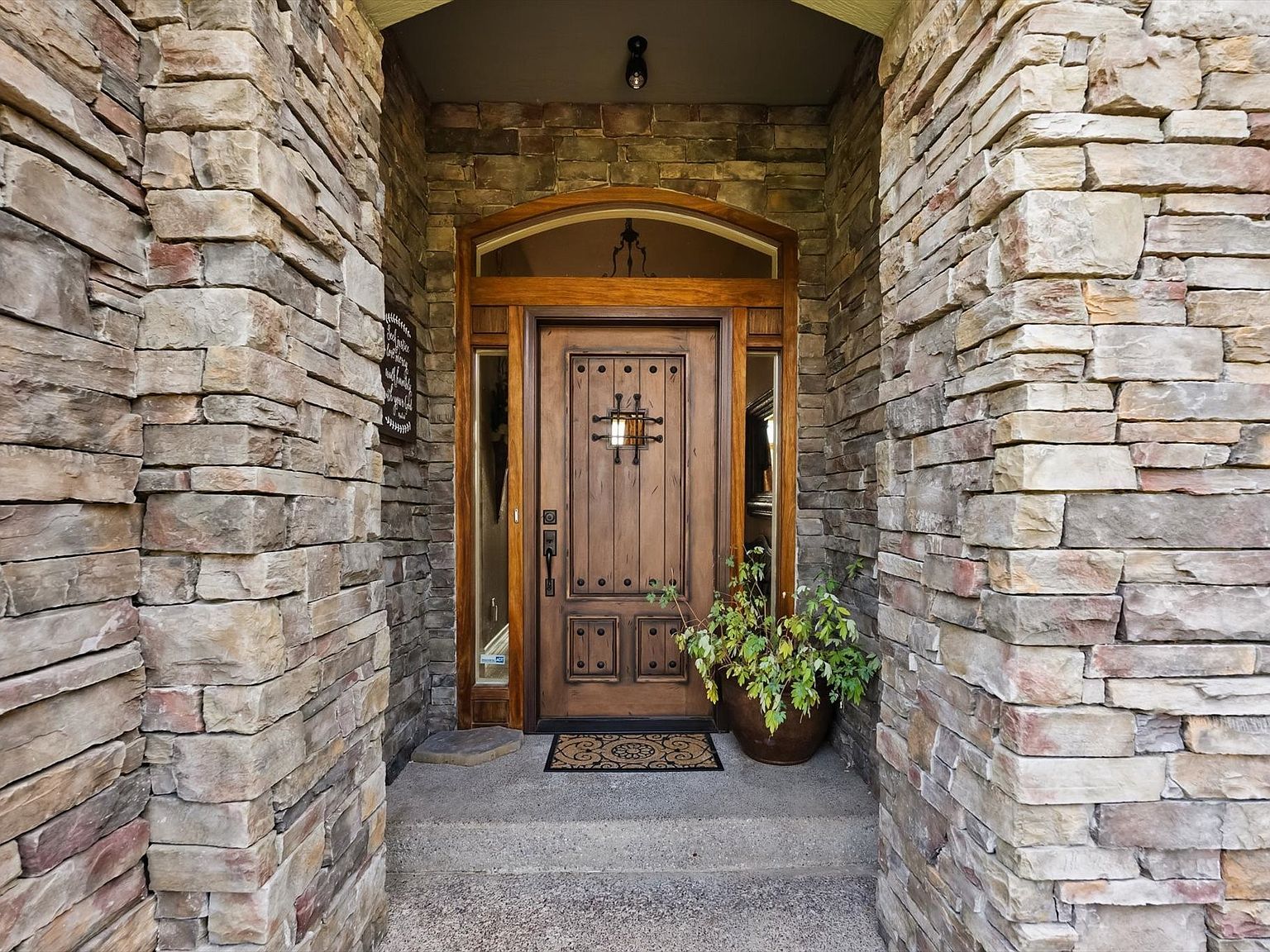 1232 Quail Ridge Dr Kalispell, MT 59901 - Thumbnail 4