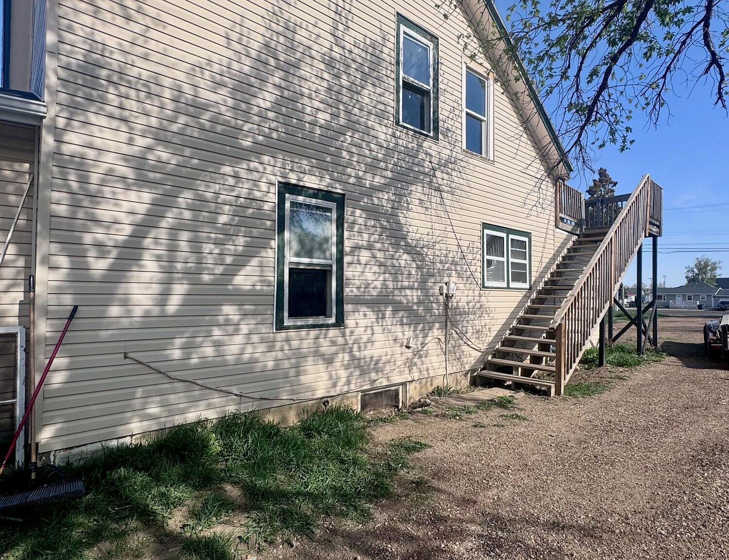 134 E Broadway St Dickinson, ND 58601 - Thumbnail 4