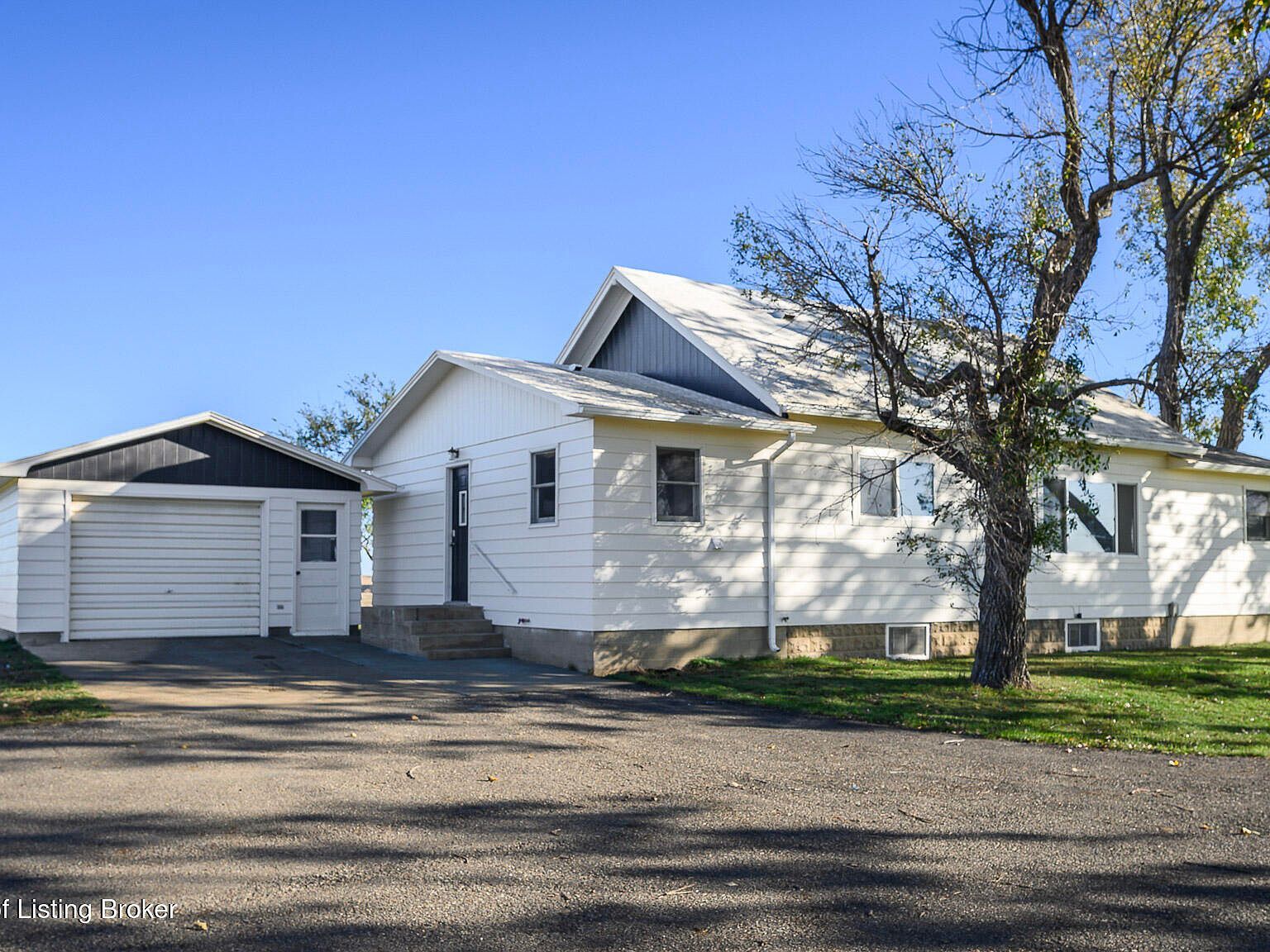 2651 110th Ave SW Dickinson, ND 58601 - Thumbnail 4