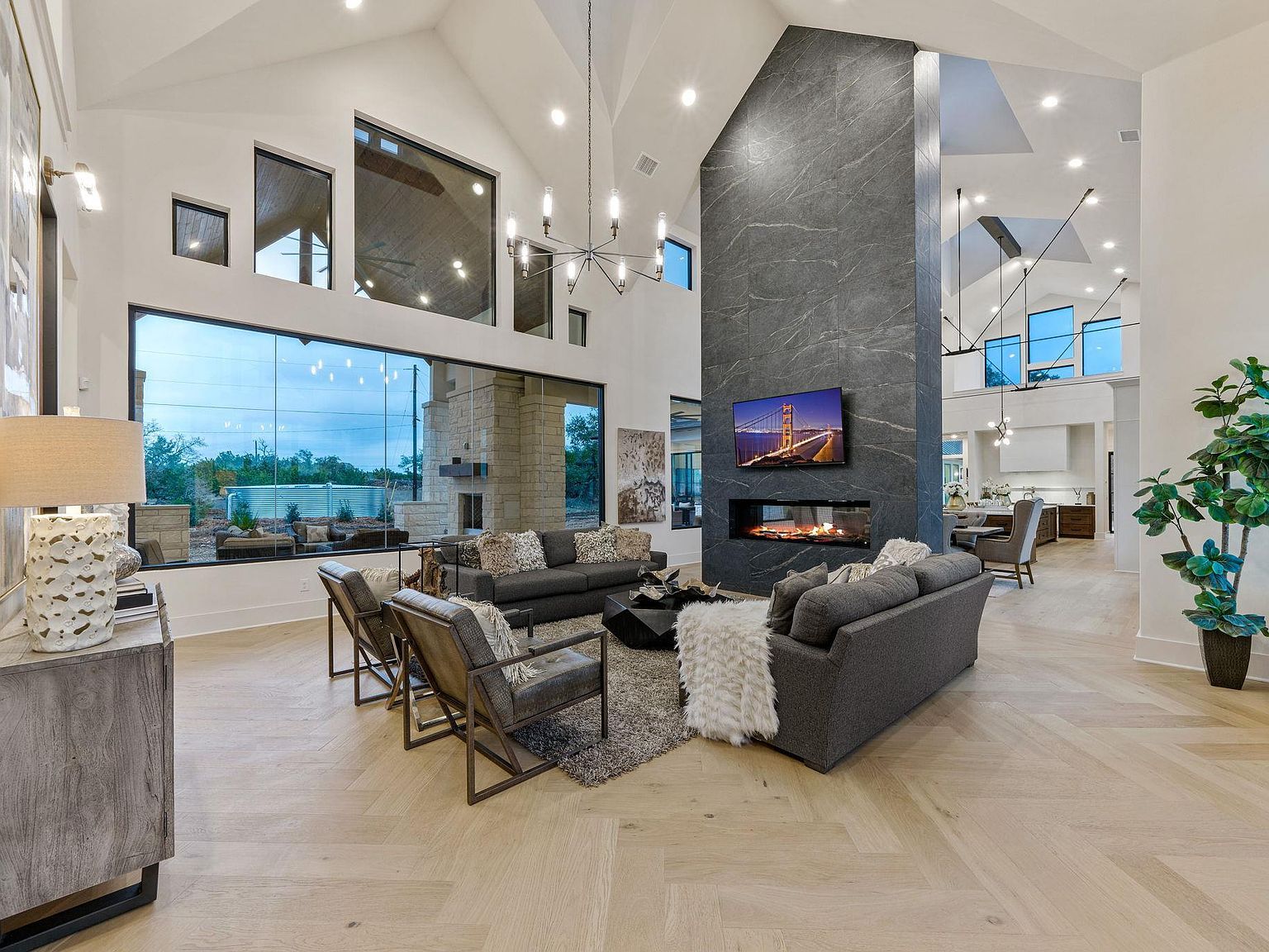 7505 E Us Highway 290 Johnson City, TX 78636 - Thumbnail 4