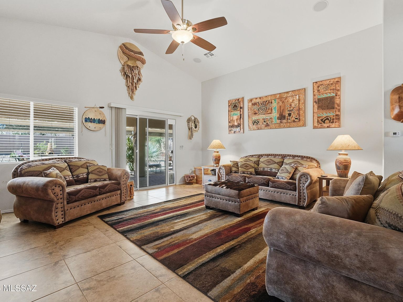 1271 N Via Alamos St Green Valley, AZ 85614 - Thumbnail 4