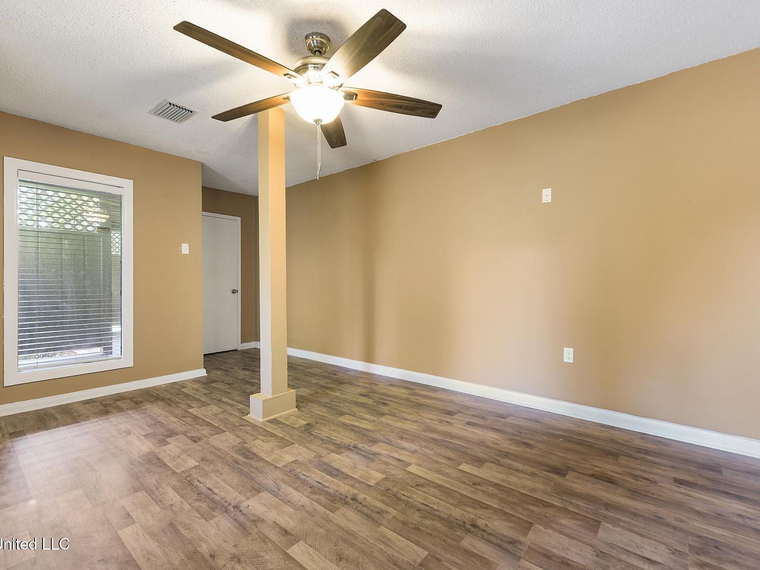 687 Oahu St Diamondhead, MS 39525 - Thumbnail 4