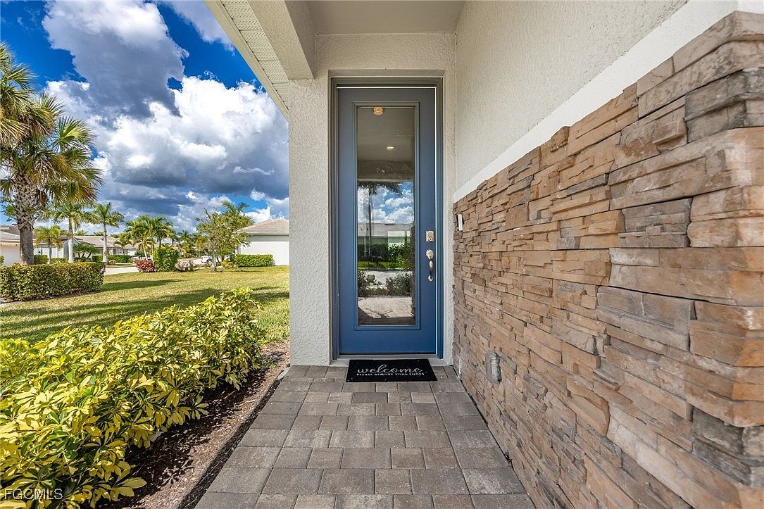 16697 Seasons Coast Dr Bonita Springs, FL 34135 - Thumbnail 4