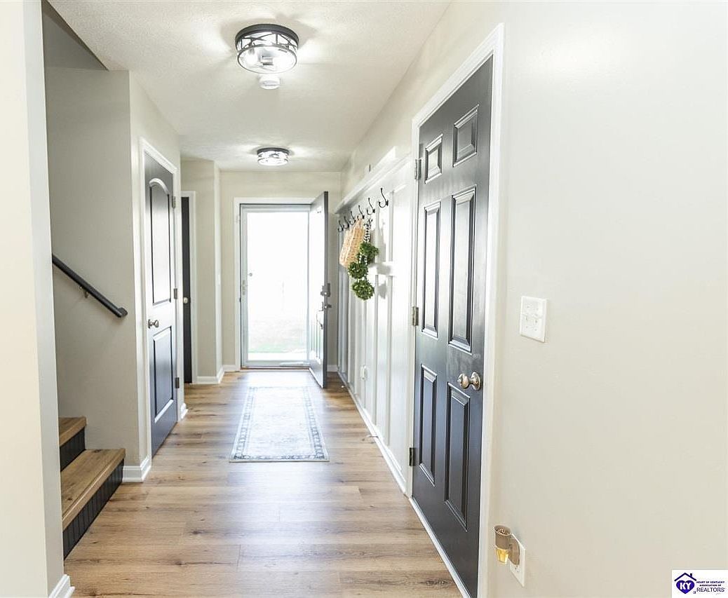 248 Blossom Ln Elizabethtown, KY 42701 - Thumbnail 4