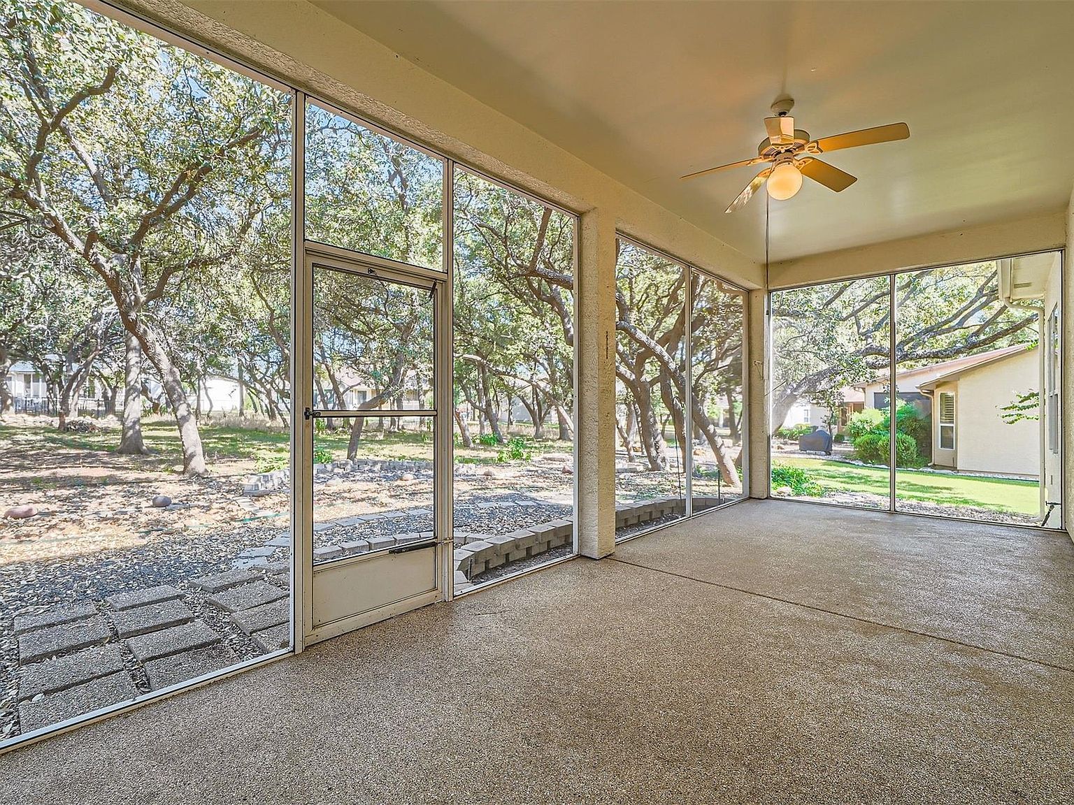 134 Lantana Dr Georgetown, TX 78633 - Thumbnail 4