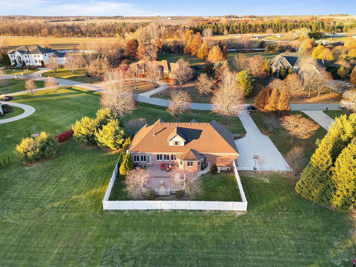 3218 Woodhaven Dr Bourbonnais, IL 60914 - Thumbnail 4