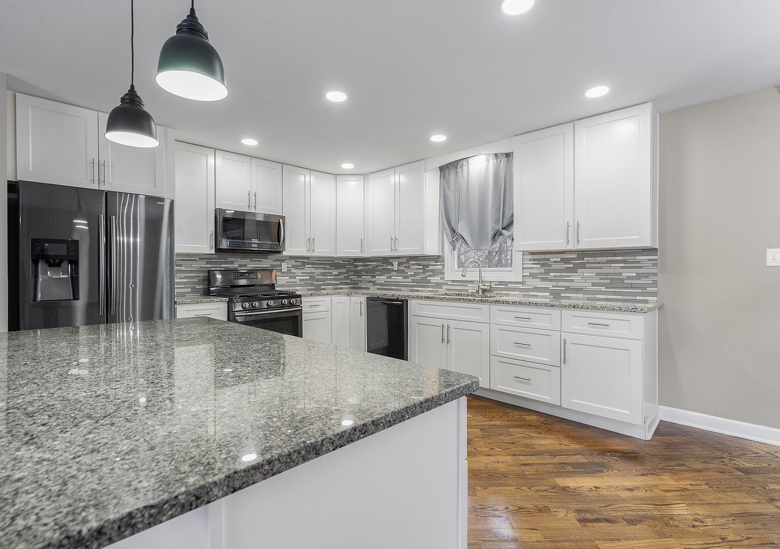 24240 S Burr Rd Channahon, IL 60410 - Thumbnail 4