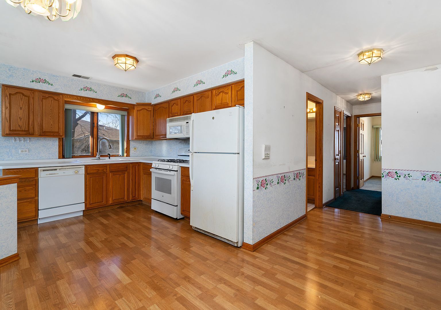 5242 W 79th St APT 3D Burbank, IL 60459 - Thumbnail 4