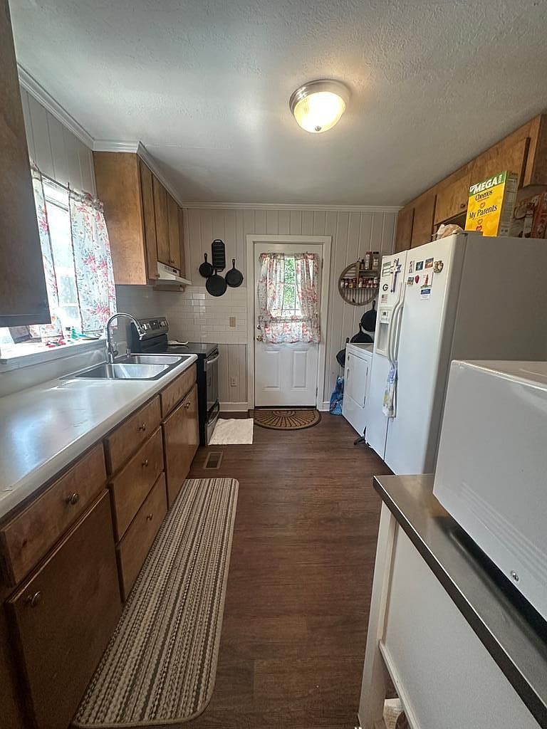 410 Hollis St SW Pelham, GA 31779 - Thumbnail 4