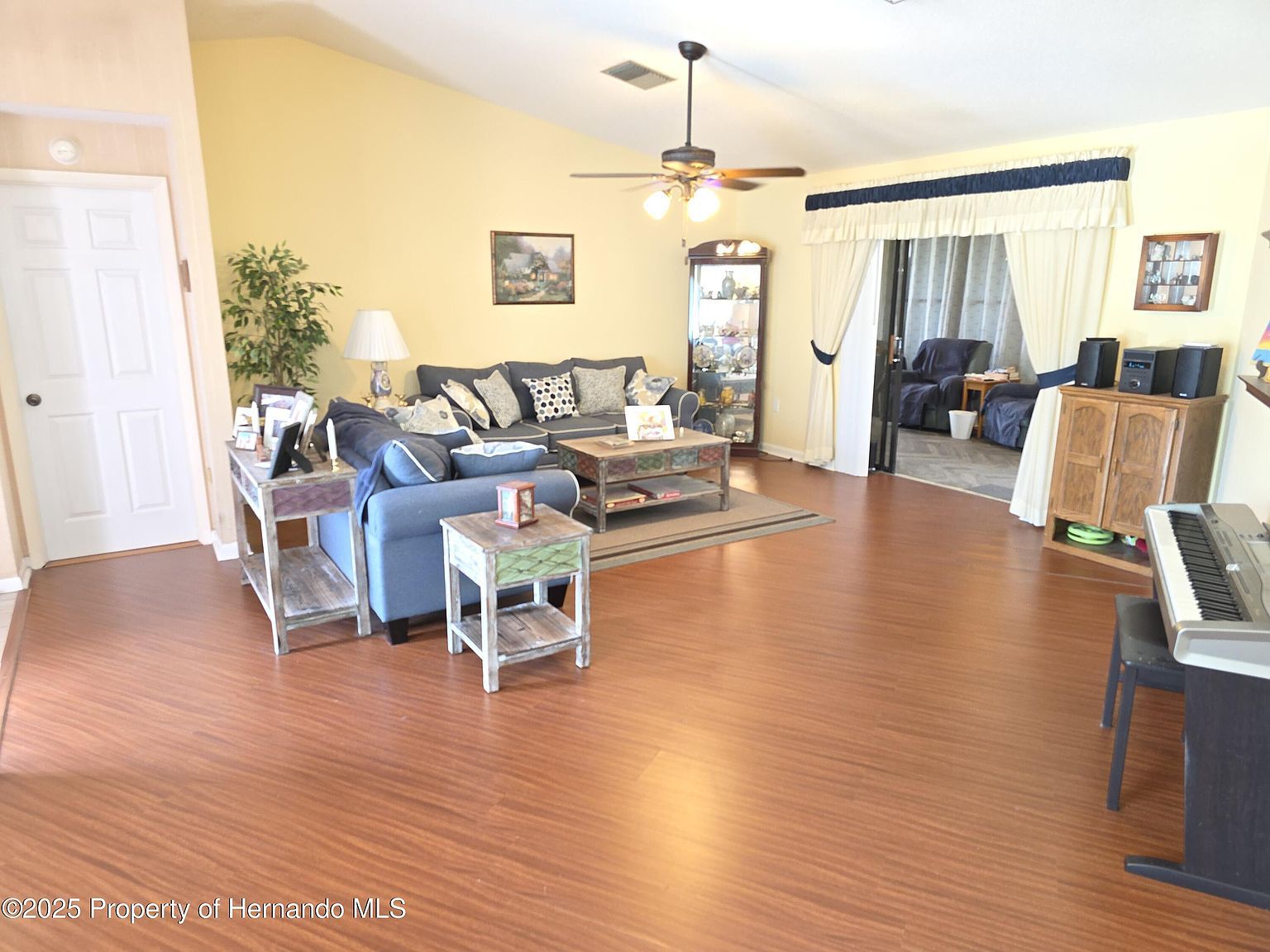 9056 Horizon Dr Spring Hill, FL 34608 - Thumbnail 4