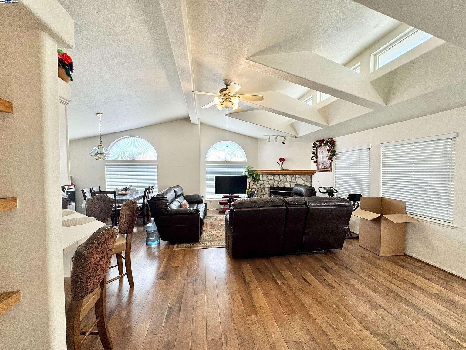 1220 Tasman Dr SPC 39 Sunnyvale, CA 94089 - Thumbnail 4