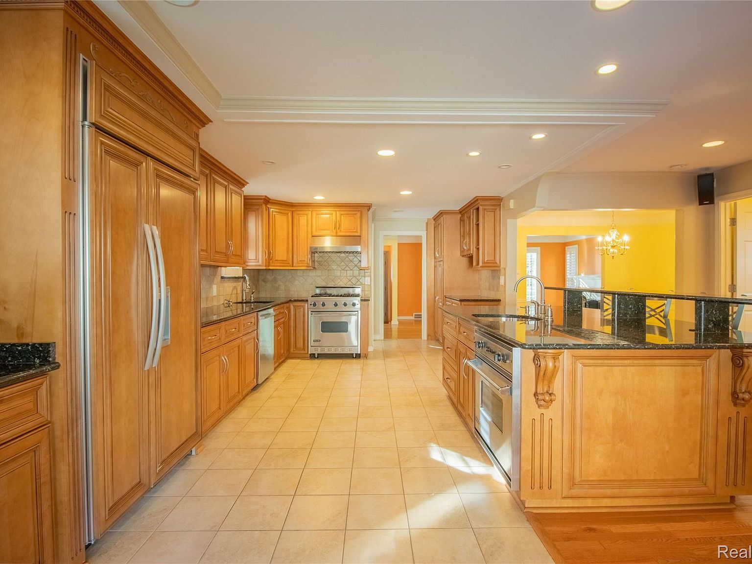 450 Roland Rd Grosse Pointe Farms, MI 48236 - Thumbnail 4