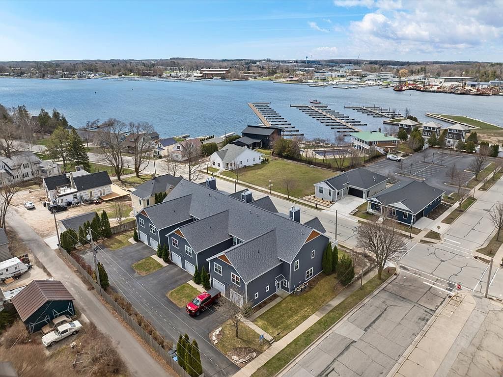 416 S 3rd Ave #104 Sturgeon Bay, WI 54235 - Thumbnail 4