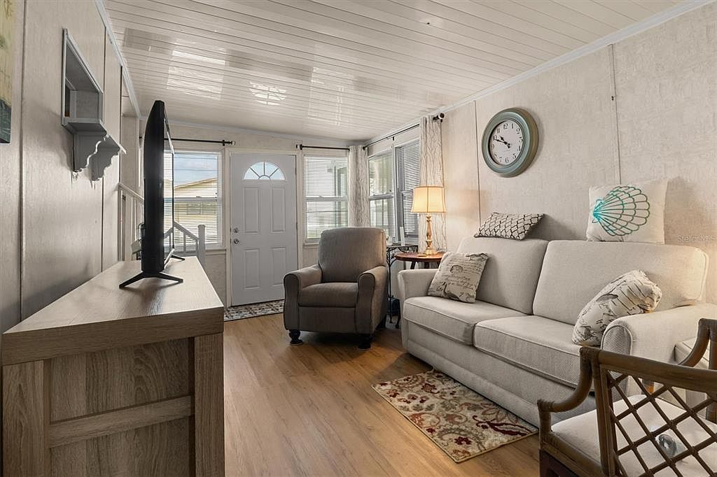 7094 Fairview Village Cir Winter Haven, FL 33881 - Thumbnail 4