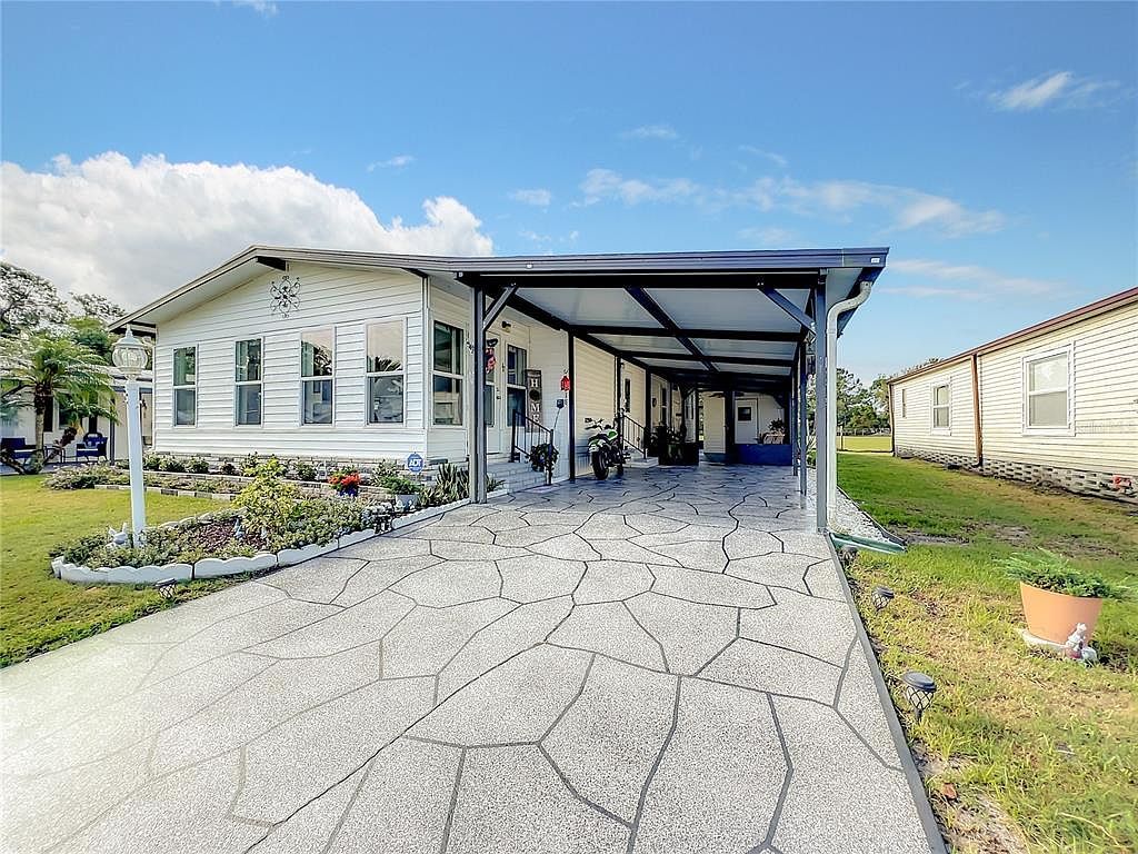 6518 Raintree Ln NE Winter Haven, FL 33881 - Thumbnail 4