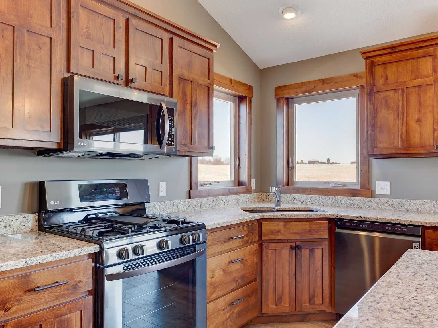 1902 Mink Way New Richmond, WI 54017 - Thumbnail 4