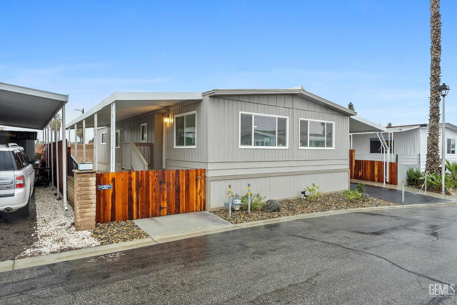 335 Hickorywood Ln Bakersfield, CA 93308 - Thumbnail 4