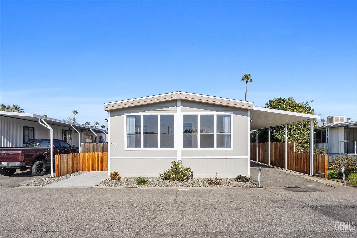 120 Cedarwood Ln Bakersfield, CA 93308 - Thumbnail 4