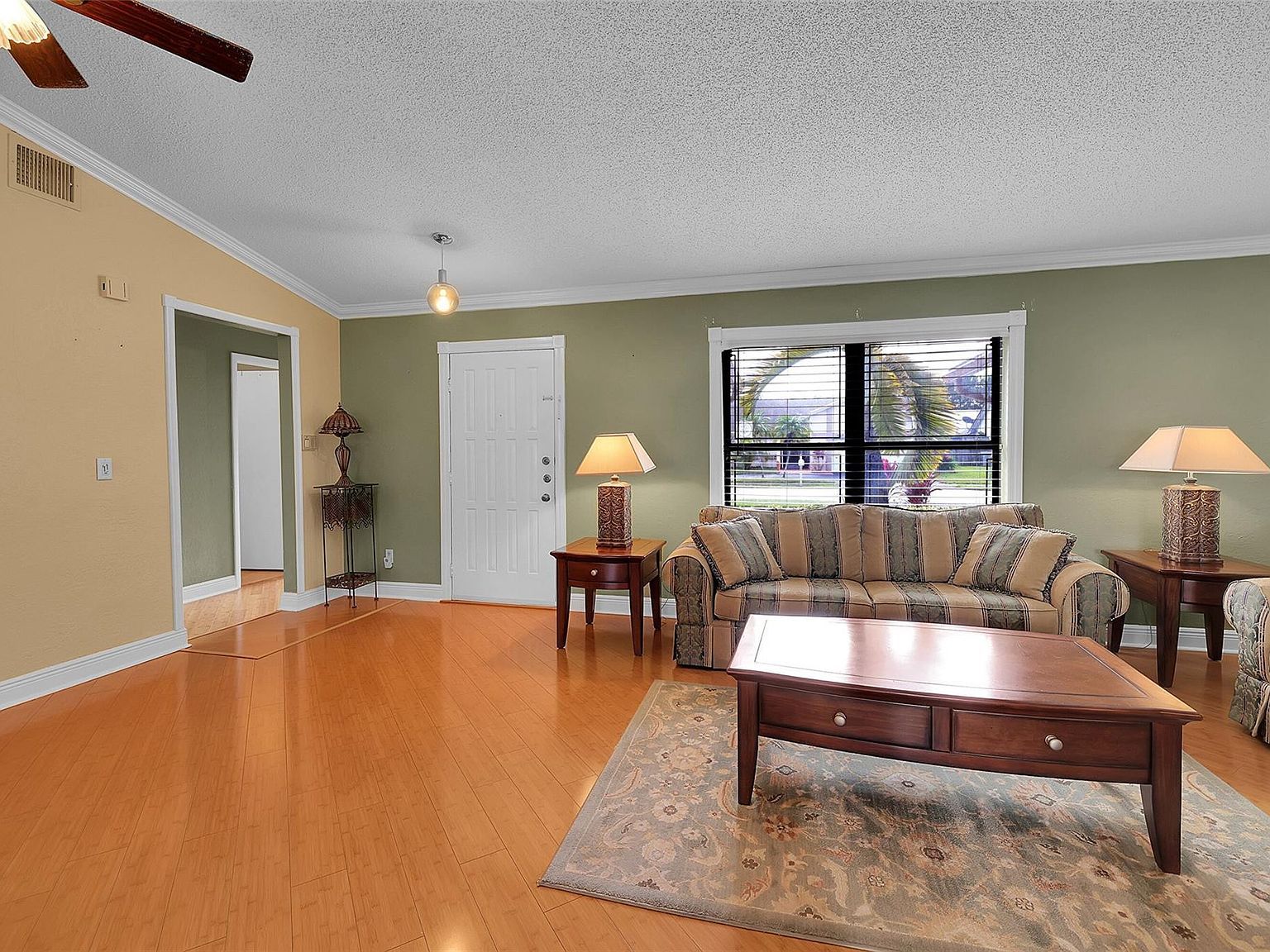 8321 NW 52nd St Lauderhill, FL 33351 - Thumbnail 4