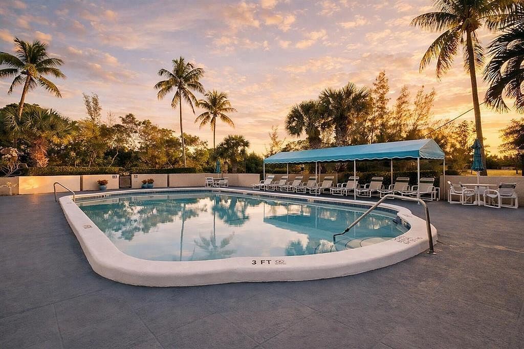 4100 Tivoli Ct APT 304 Lake Worth, FL 33467  | Condominium