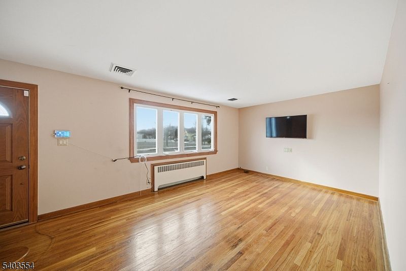 52 Broadway Clark, NJ 07066 - Thumbnail 4