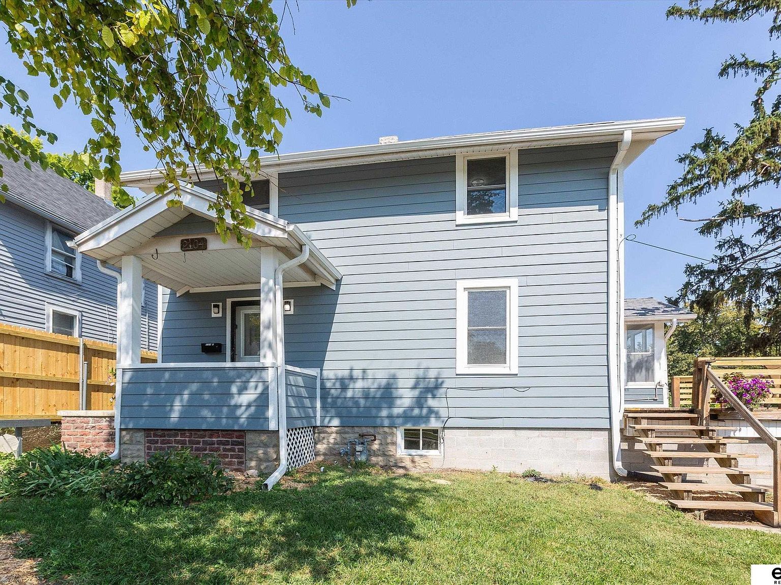 2104 F St Omaha, NE 68107 - Thumbnail 4