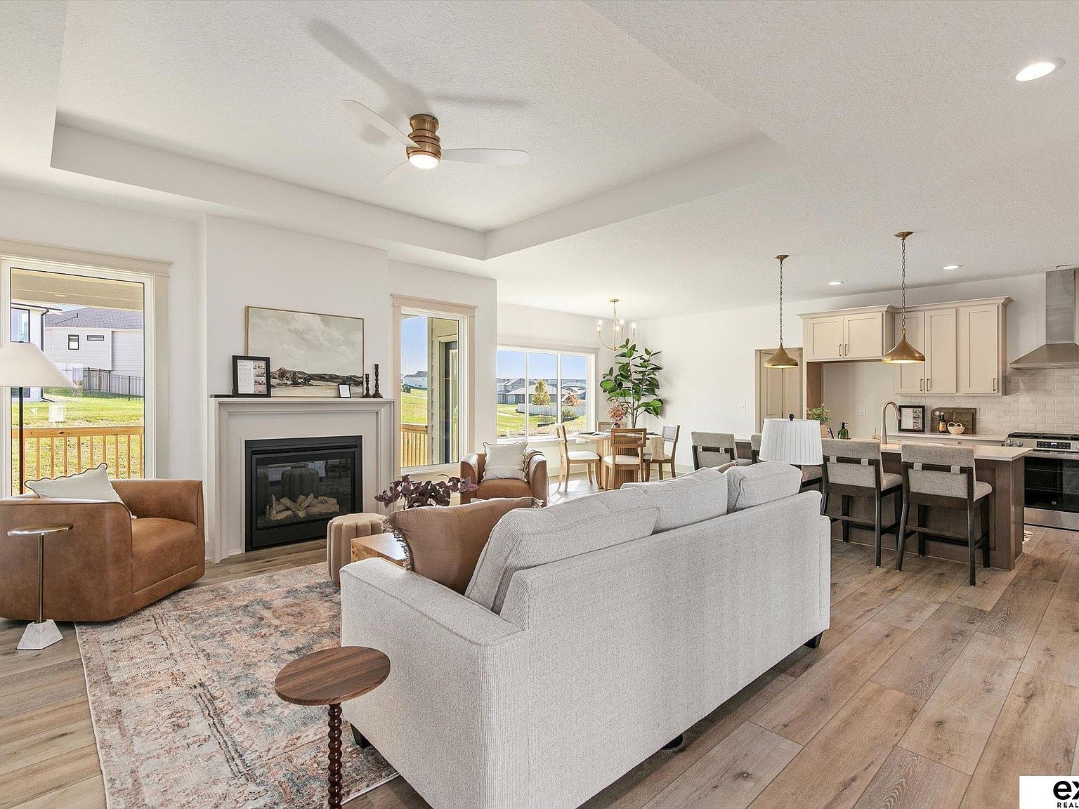 9903 S 181st St Omaha, NE 68136 - Thumbnail 4