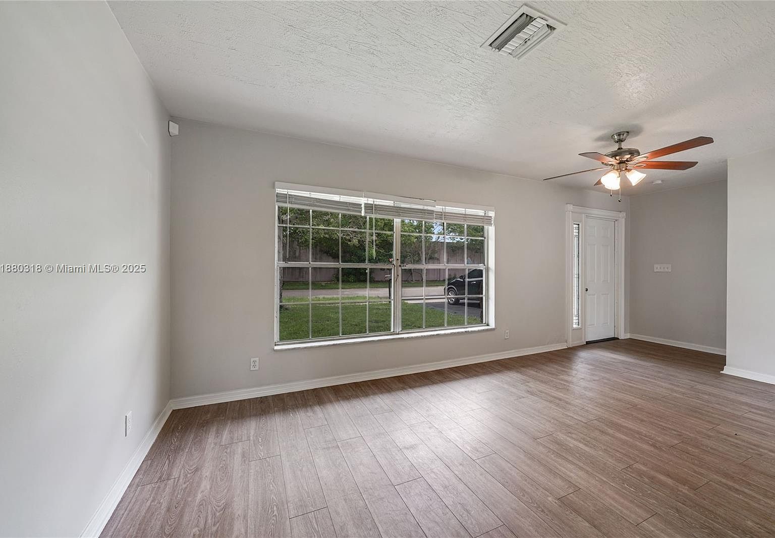 1000 NW 17th Ave Boca Raton, FL 33486 - Thumbnail 4