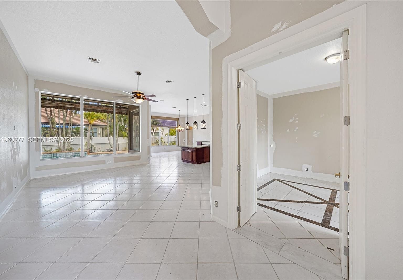 15989 SW 14th St Hollywood, FL 33027 - Thumbnail 4