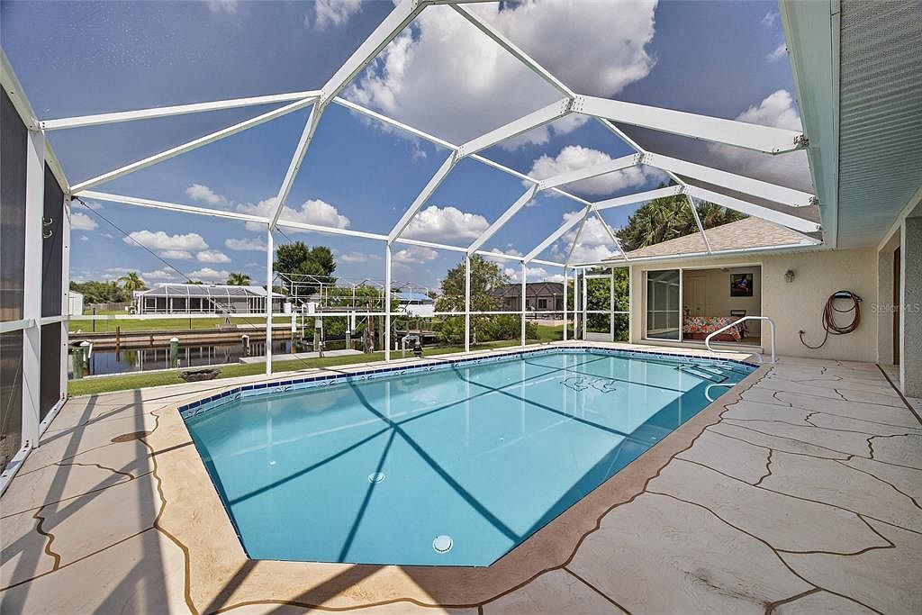 18254 Kerrville Cir Pt Charlotte, FL 33948 - Thumbnail 4