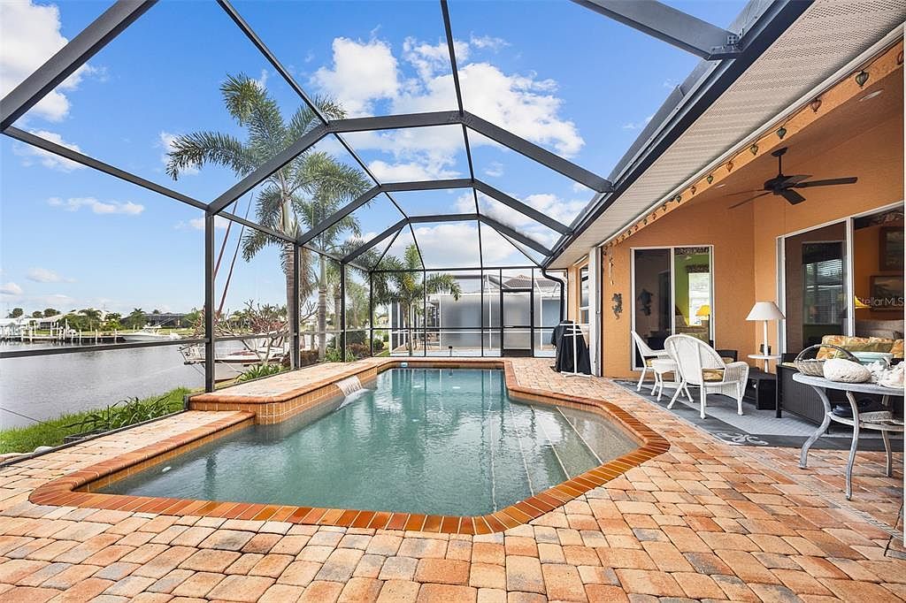 132 Crescent Dr Punta Gorda, FL 33950 - Thumbnail 4