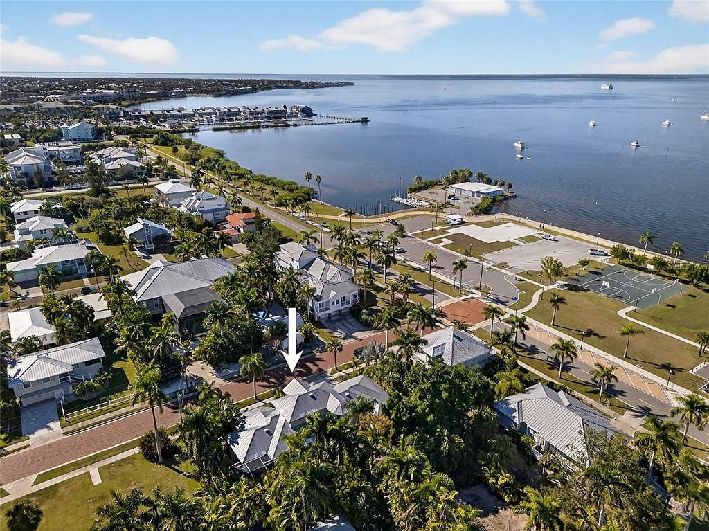 116 Dolly St Punta Gorda, FL 33950 - Thumbnail 4