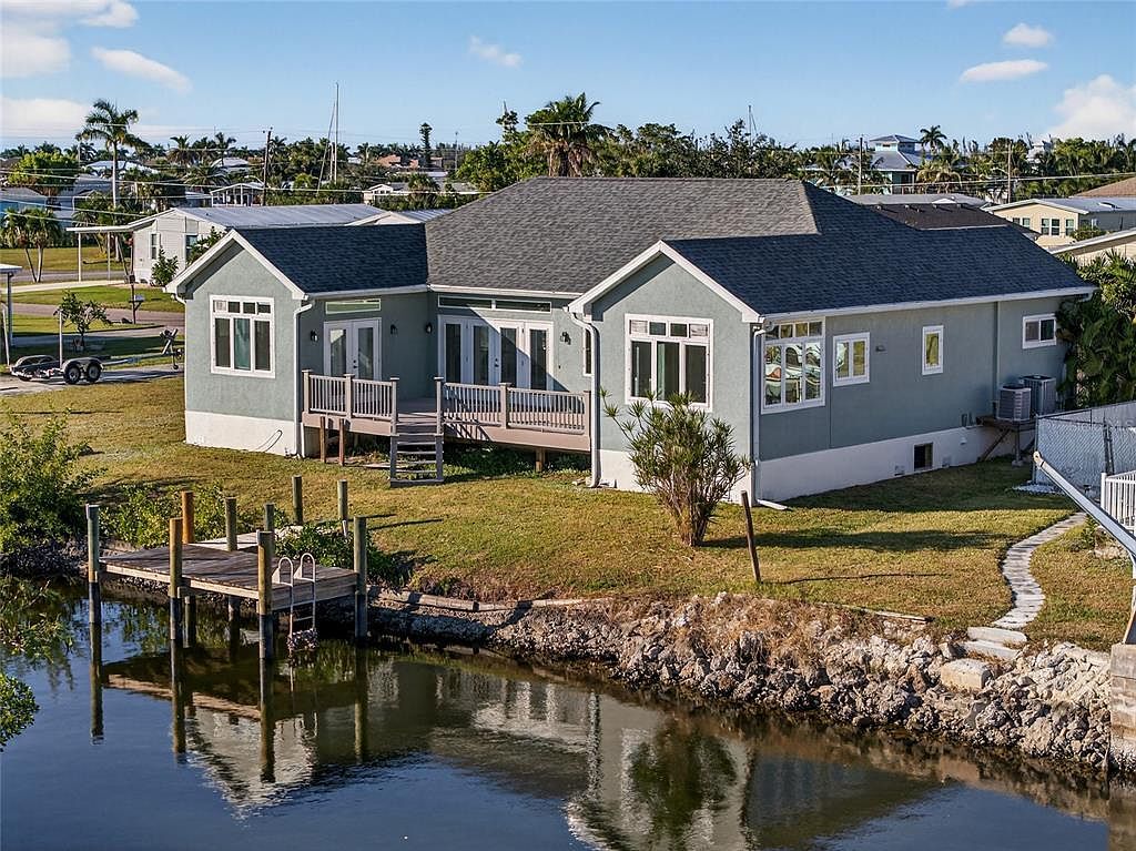 631 Tahiti Ct Punta Gorda, FL 33950 - Thumbnail 4