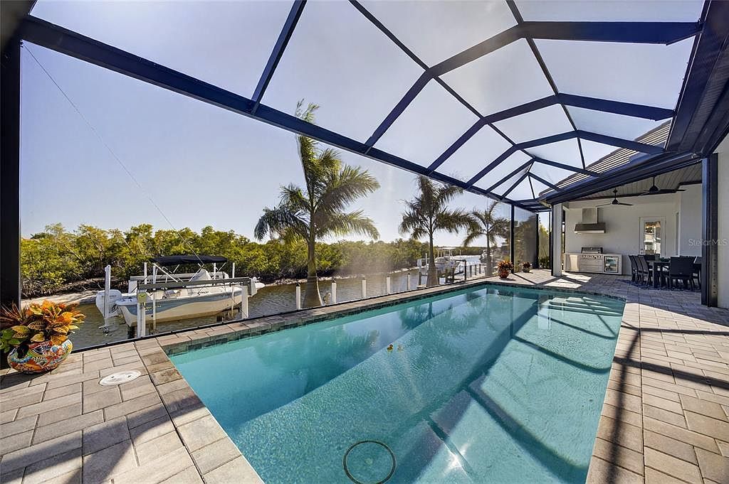 519 Macedonia Dr Punta Gorda, FL 33950 - Thumbnail 4