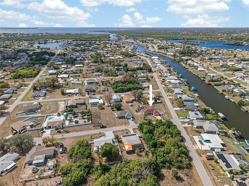 441 Chestnut Ave NW Pt Charlotte, FL 33952 - Thumbnail 4