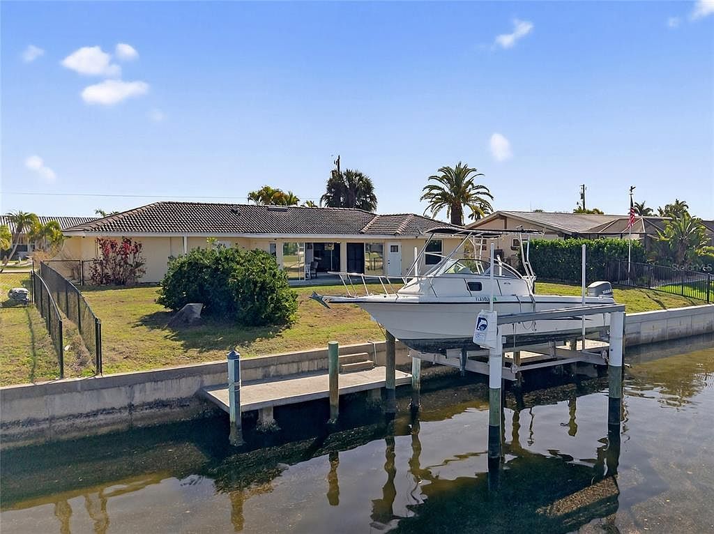 523 Via Cintia Punta Gorda, FL 33950 - Thumbnail 4