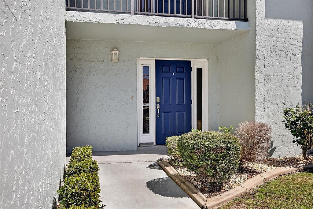 1461 Aqui Esta Dr Unit B-3 Punta Gorda, FL 33950 - Thumbnail 4