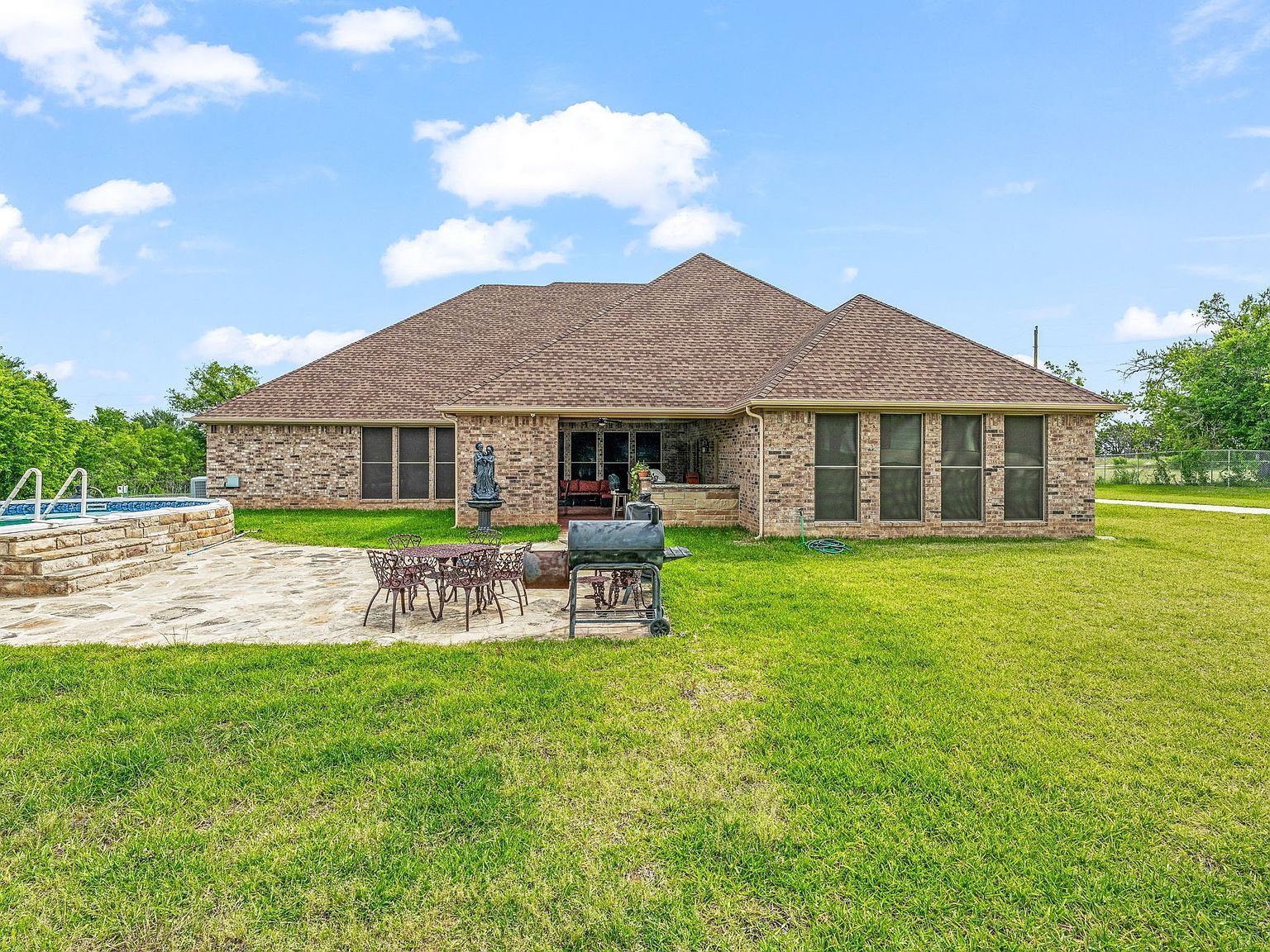 804 Sunset Acres Ct Granbury, TX 76048 - Thumbnail 4