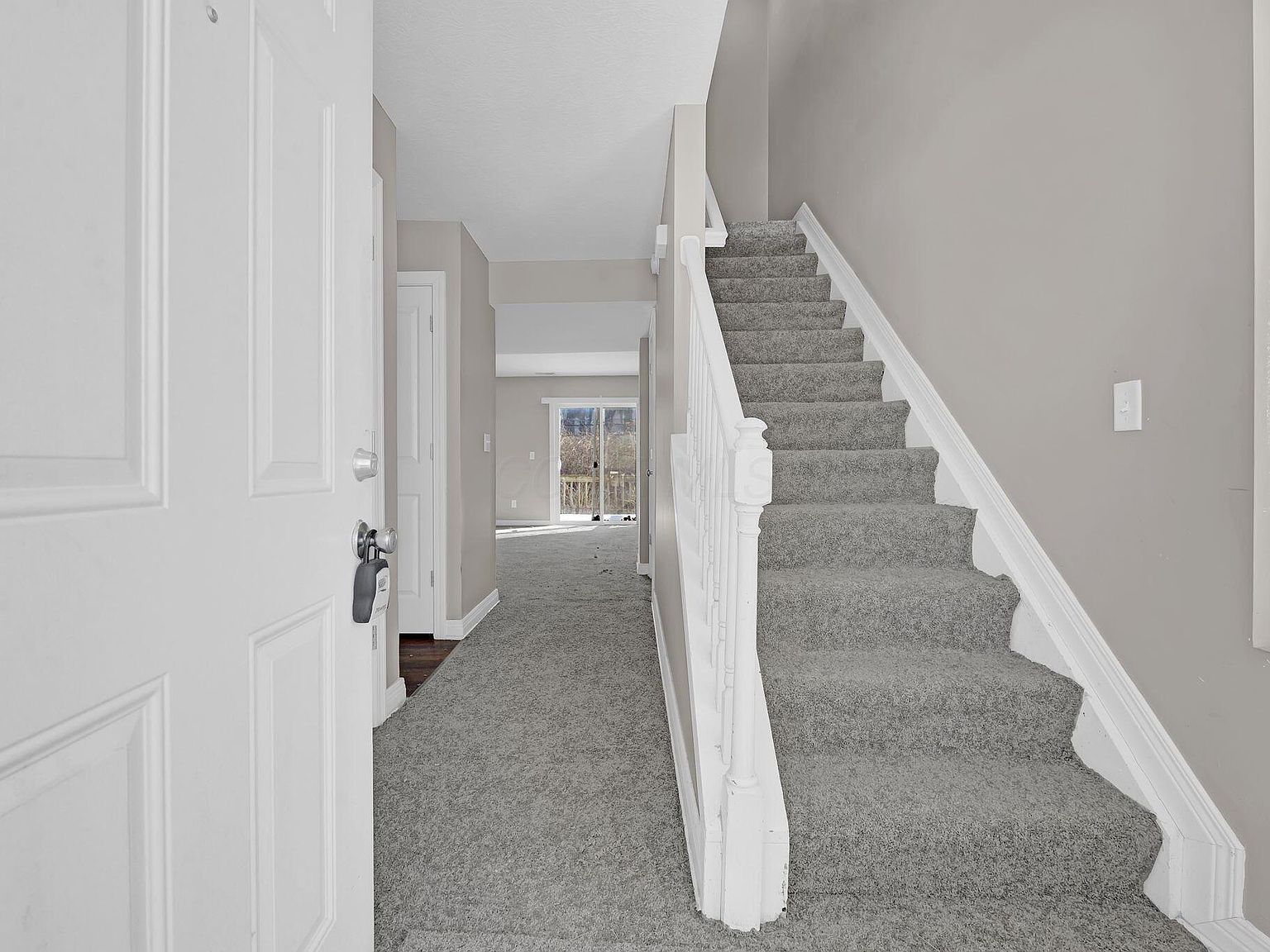 4920-4922 Magnolia Blossom Blvd Columbus, OH 43230 - Thumbnail 4