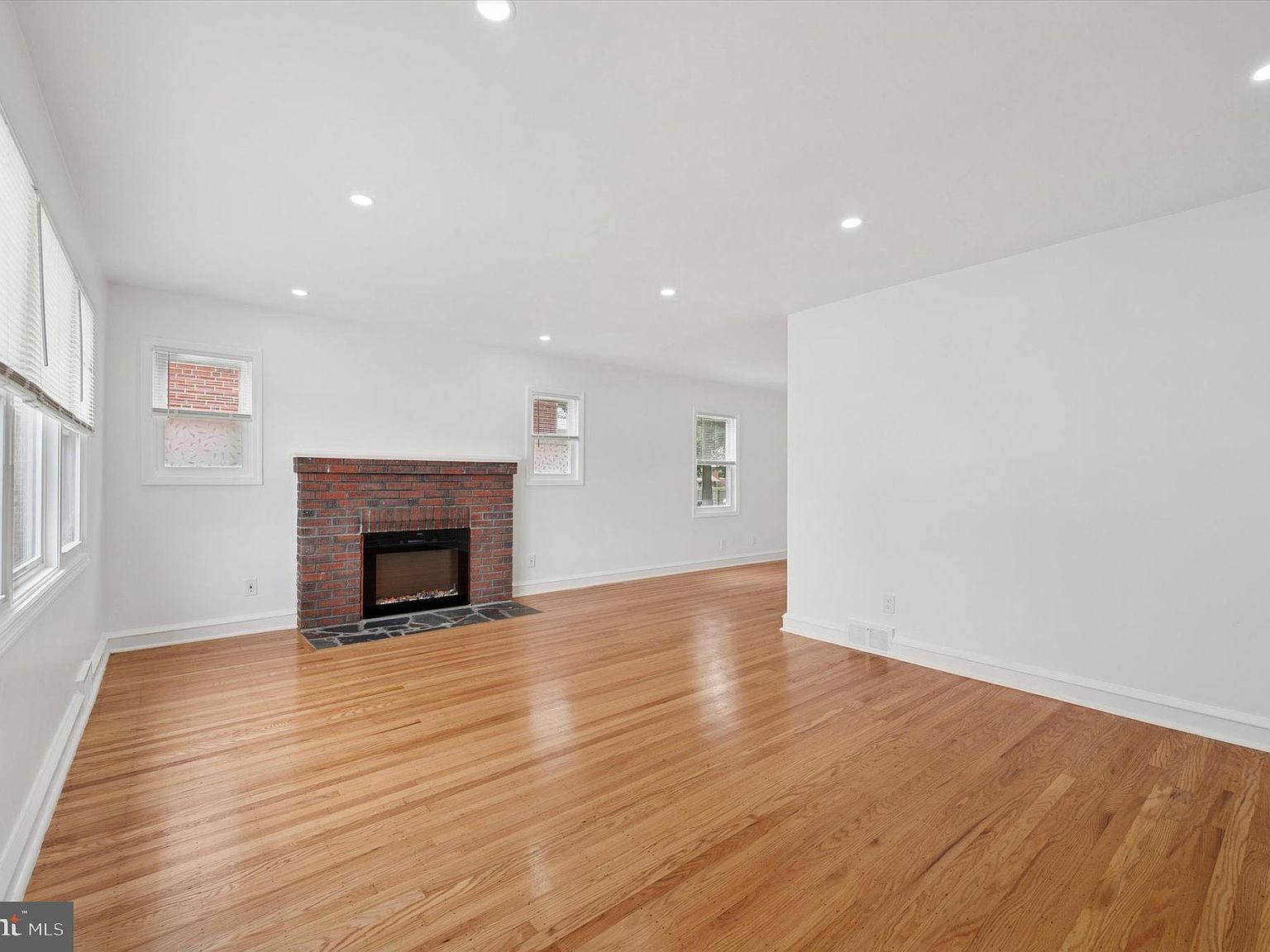 6134 Grant Ave Pennsauken, NJ 08109 - Thumbnail 4