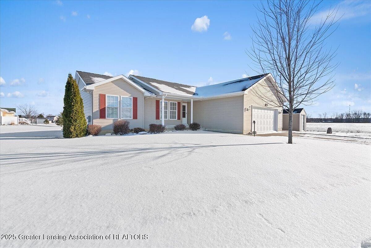 1409 Kelcrasta Dr Saint Johns, MI 48879 - Thumbnail 4