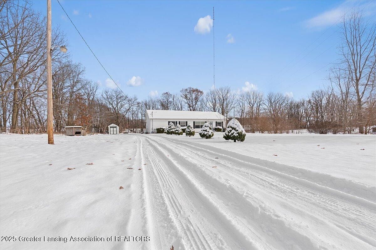 10870 Eaton Rapids Rd Springport, MI 49284 - Thumbnail 4