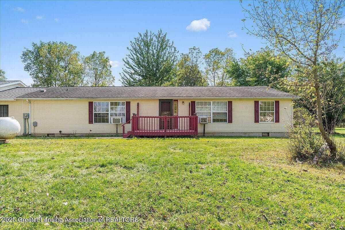 998 E Butterfield Hwy Charlotte, MI 48813 - Thumbnail 4